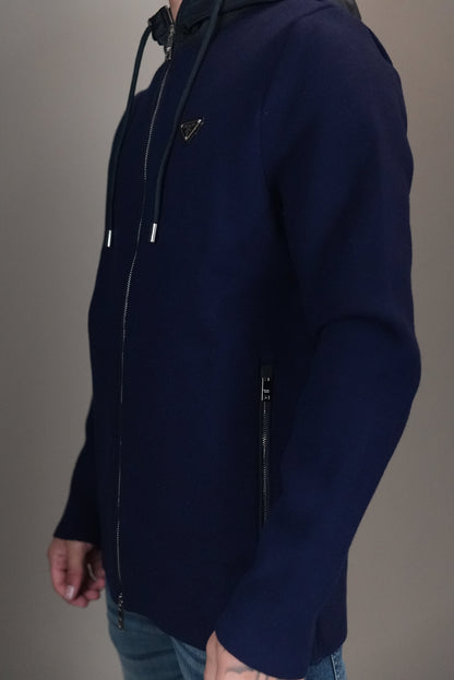 Prada vest donkerblauw zwarte muts