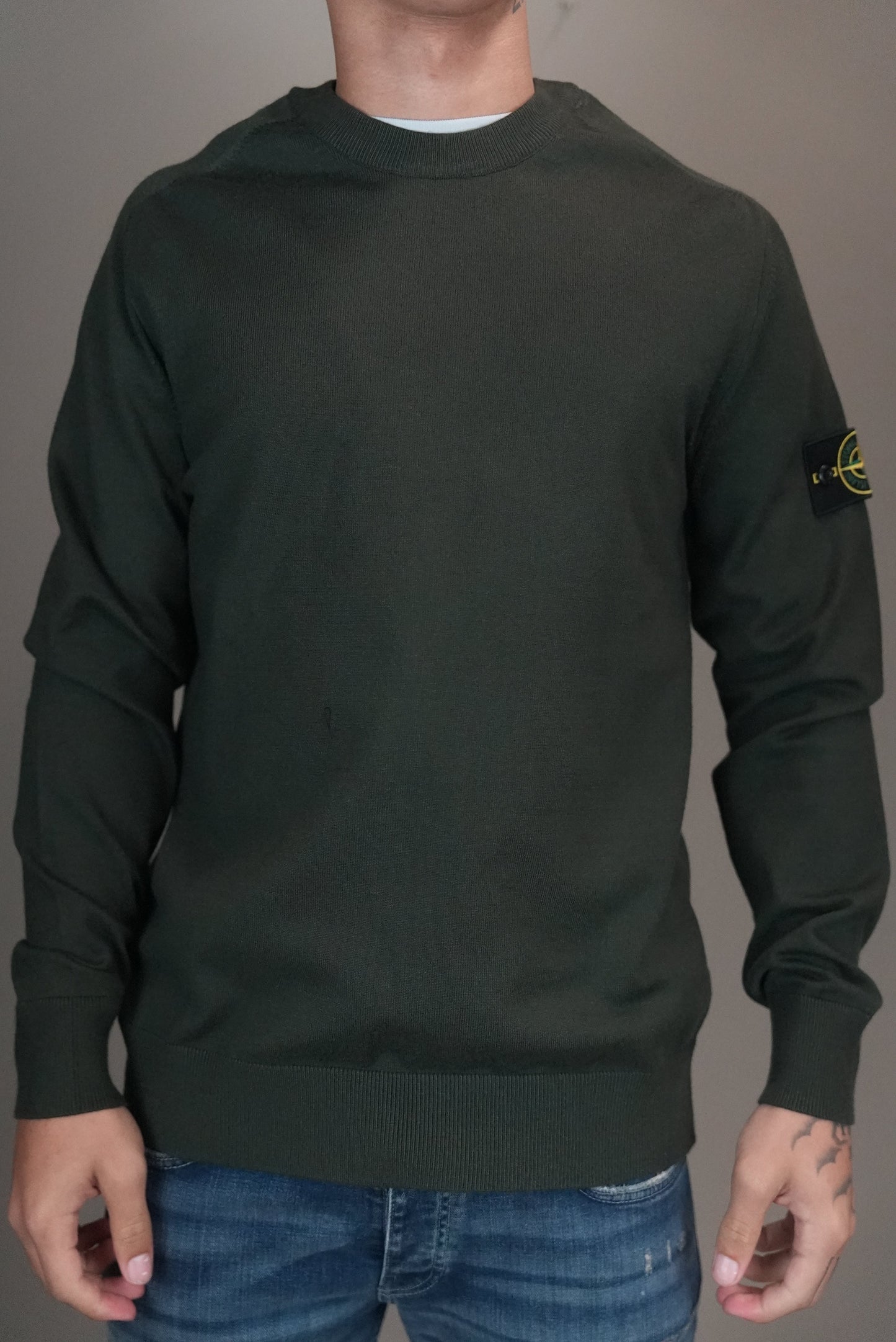 Stone island trui donkergroen logo mouw