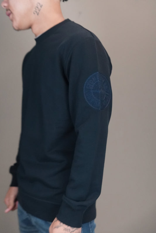 Stone island trui zwart logo bedrukt mouw