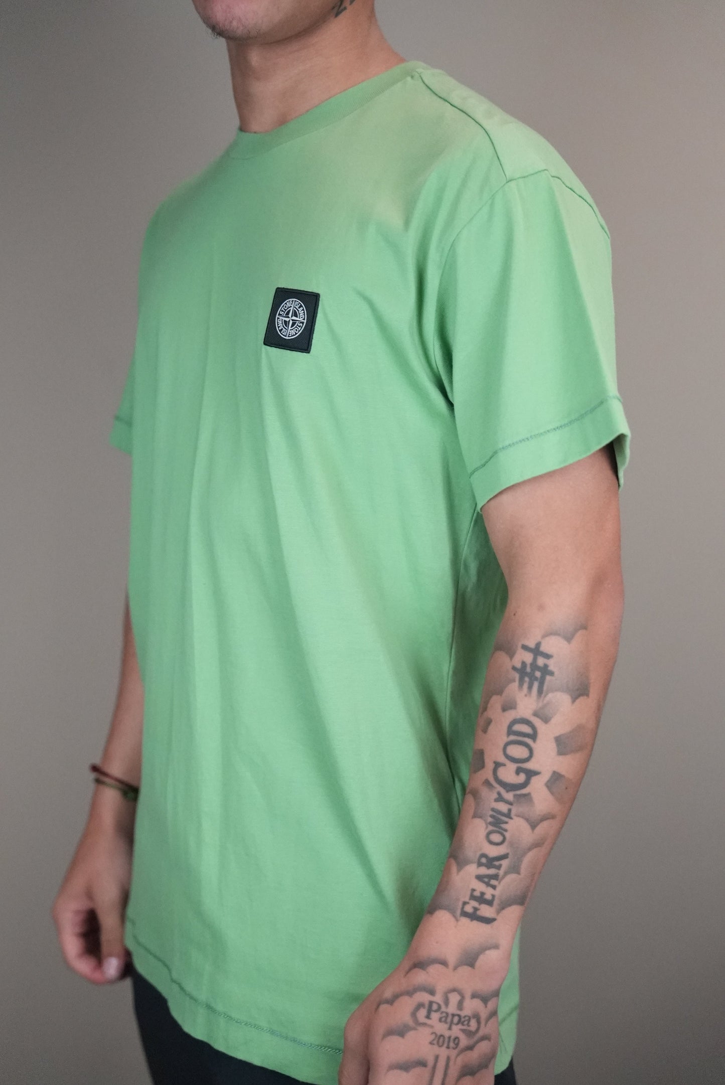 Stone island shirt groen logo borst