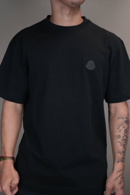 Moncler shirt zwart logo op borst