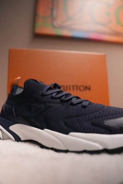 LV Runner Tatic Sneaker Bleu&White