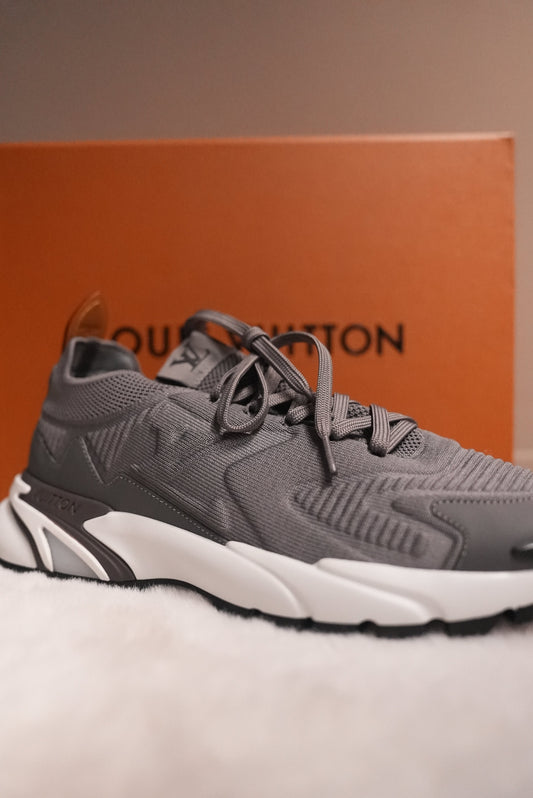 LV Runner Tatic Sneaker Grey&white