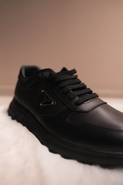 Prada sneaker zwart