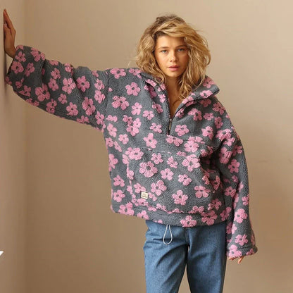 Aveline Cozy Blomst Fleece – Varm Hygge med Et Strejf af Retro
